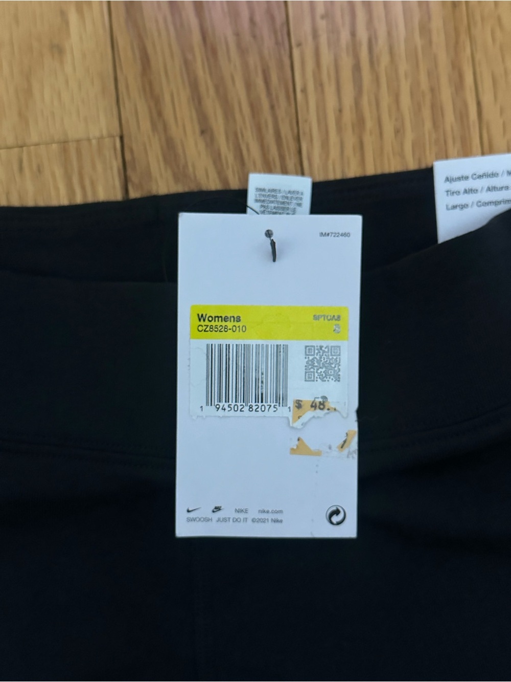 Nike Black Leggings with White Swoosh Logo - Picture 6 of 7